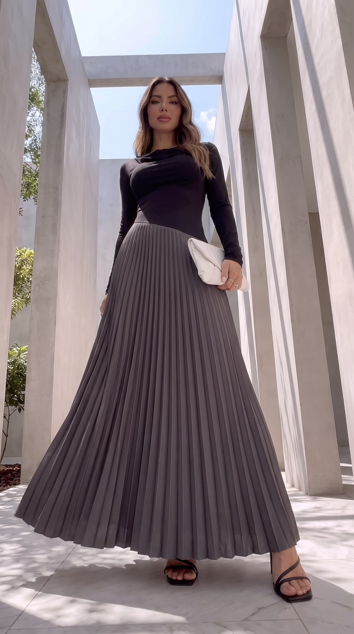 Aura | Vestido de falda plisada